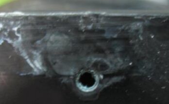 Aluminum anodize failure because of acid