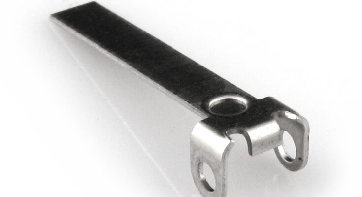 A rotary unit of flat actuator made by progressive stamping mold
